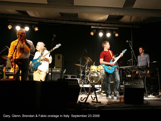  ONSTAGE AT ITULLIANS CONVENTION