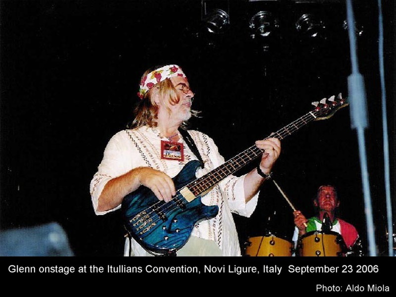 GLENN ONSTAGE IN ITALY