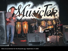 MICK AT SOUNDCHECK